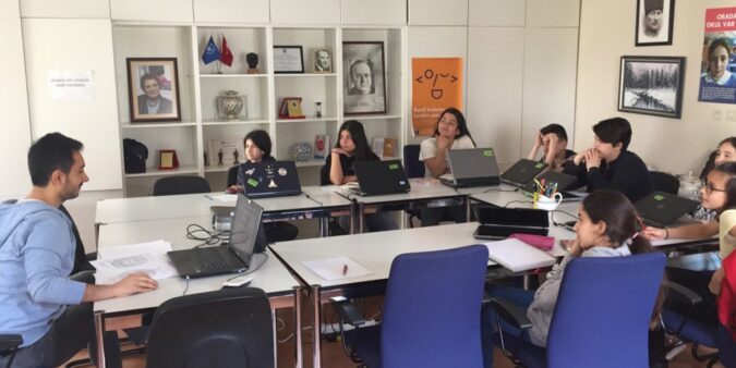 Slide-is-it-too-early-to-teach-kids-coding